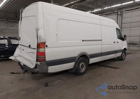 2015 Mercedes-Benz Sprinter 2500 High Roof z USA, uszkodzony, nr VIN WD3PE8DC6F5960481